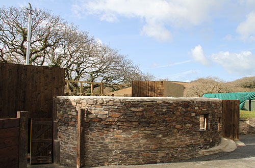 Penguin enclosure